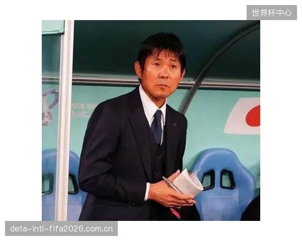 森保一的传控足球将直面荷兰队标志性的全场高压防守体系。